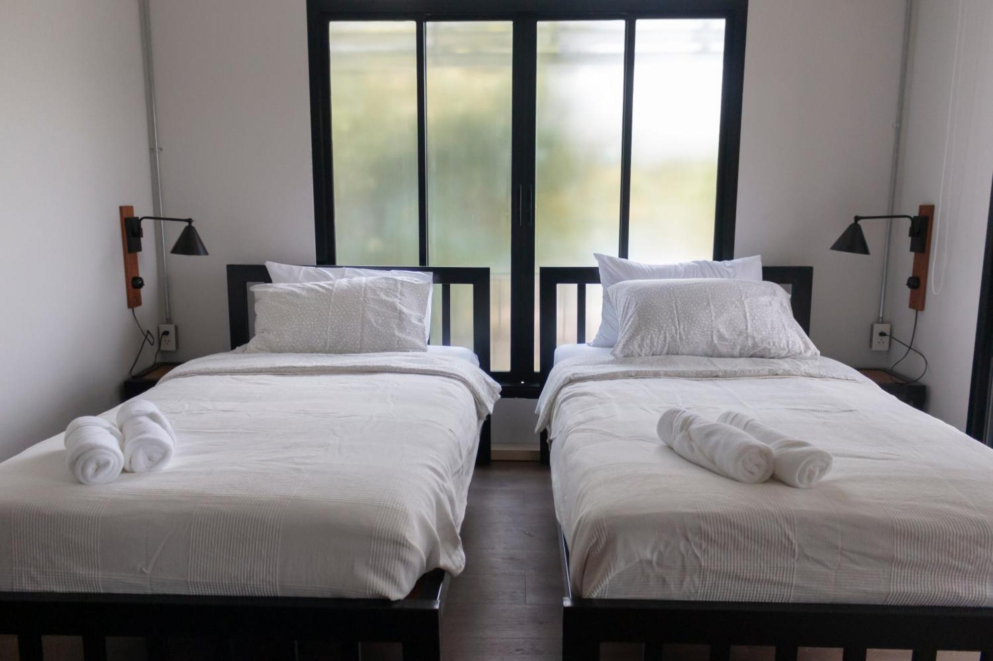 Liaw Base House Hostel Μπανγκόκ Εξωτερικό φωτογραφία